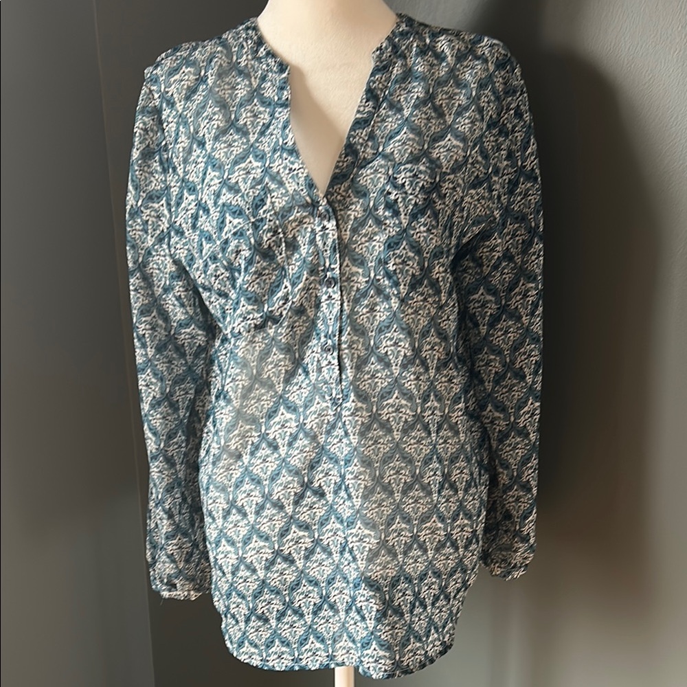 GAP Blue Long Sleeve V-Neck Blouse with Graphic Design